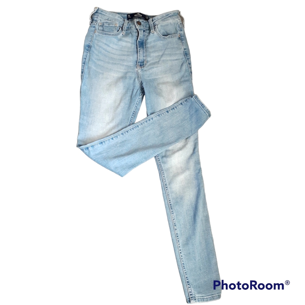 Hollister Ultra High Rise Super Skinny Jean's Size 3S